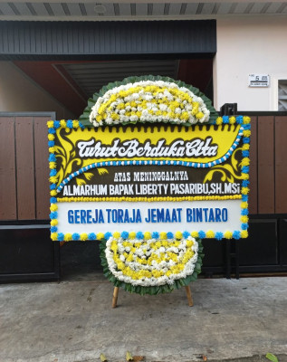 Papan Bunga Duka di PARE PARE